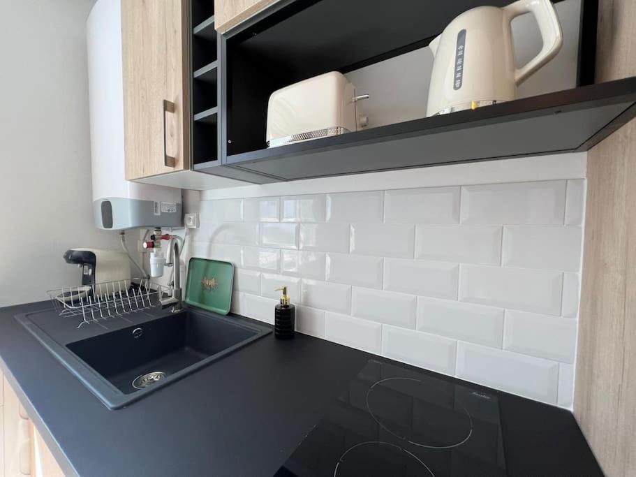 L Europe Apartment Montelimar Exterior photo
